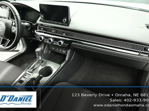 Used 2025 Honda Civic Sport image 41