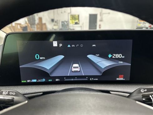 Used 2022 Kia EV6 Wind image 14