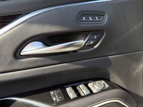 Used 2023 Cadillac Escalade Sport w/ LPO, ONYX Package image 15