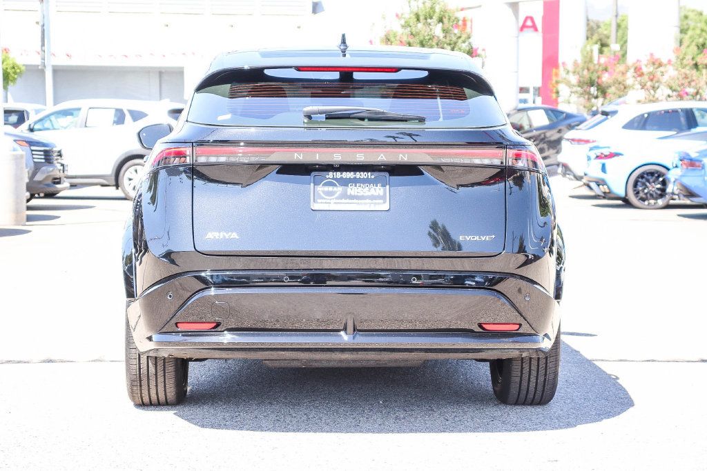 Used 2024 Nissan Ariya FWD image 7