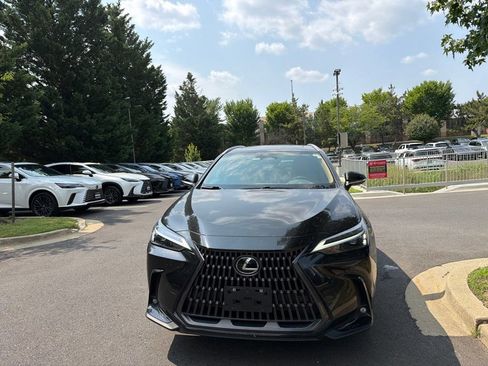 Used 2025 Lexus NX 250 AWD w/ Accessory Package (2T) image 3
