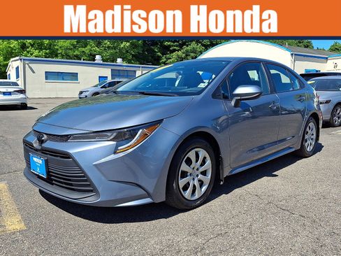 Used 2024 Toyota Corolla LE FWD image 1