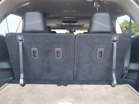 Used 2018 Honda Pilot Touring image 30