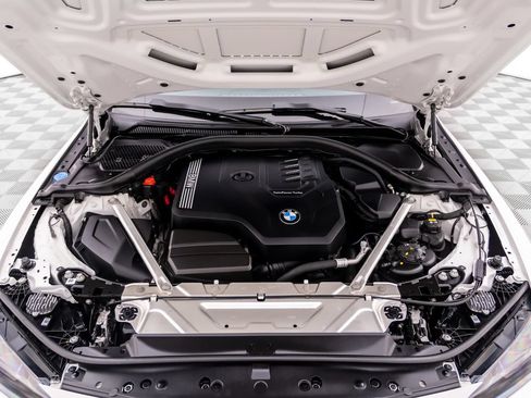 Used 2023 BMW 430i Gran Coupe xDrive w/ M Sport Package AWD/4WD image 34
