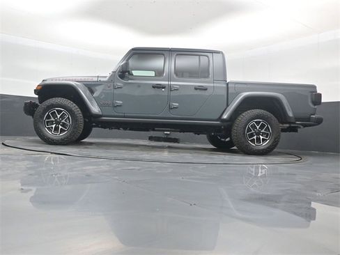 New 2025 Jeep Gladiator Rubicon image 42