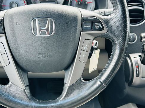 Used 2015 Honda Pilot Touring image 16