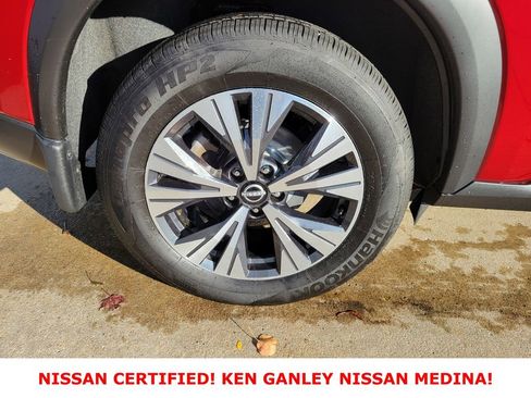 Certified 2023 Nissan Rogue SV image 21