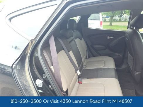 Used 2011 Hyundai Tucson Limited AWD/4WD image 19