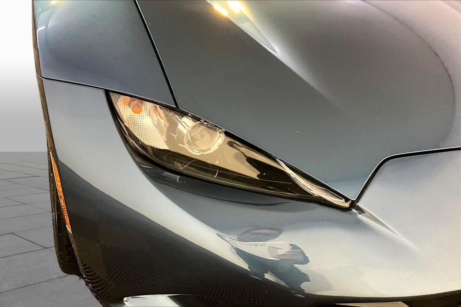 Used 2019 MAZDA MX-5 Miata RF Grand Touring RWD image 25