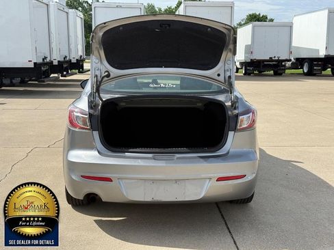 Used 2012 MAZDA MAZDA3 i Sport FWD image 17