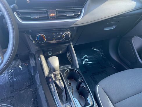 Used 2025 Chevrolet TrailBlazer LT image 37