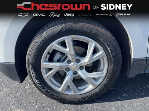 Used 2018 Chevrolet Equinox Premier FWD image 16