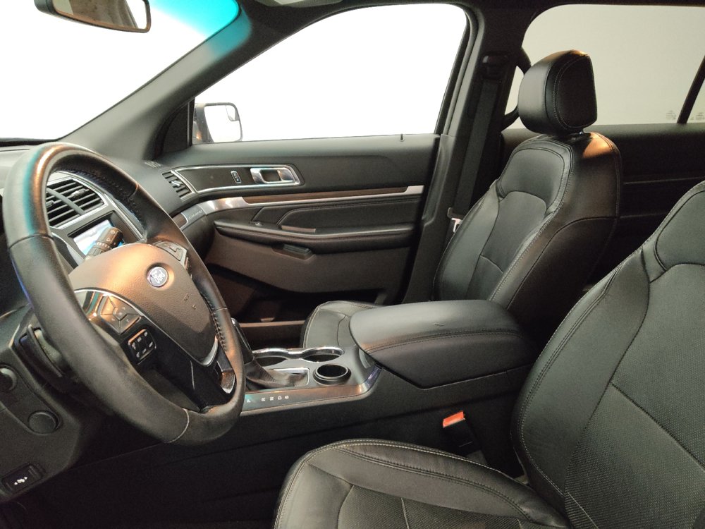 Used 2016 Ford Explorer Limited FWD image 17