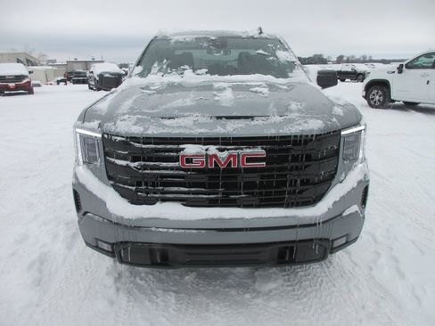 New 2026 GMC Sierra 1500 Elevation image 11