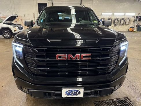 Used 2023 GMC Sierra 1500 Elevation image 2
