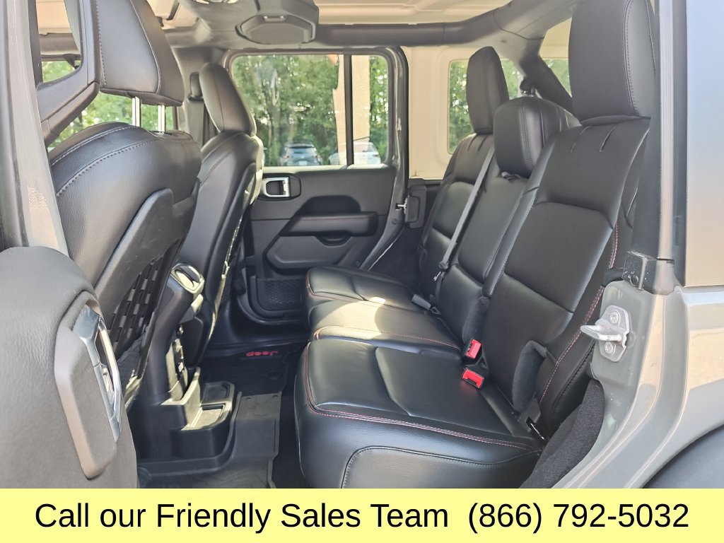 Used 2021 Jeep Wrangler Unlimited Rubicon w/ Dual Top Group AWD/4WD image 26