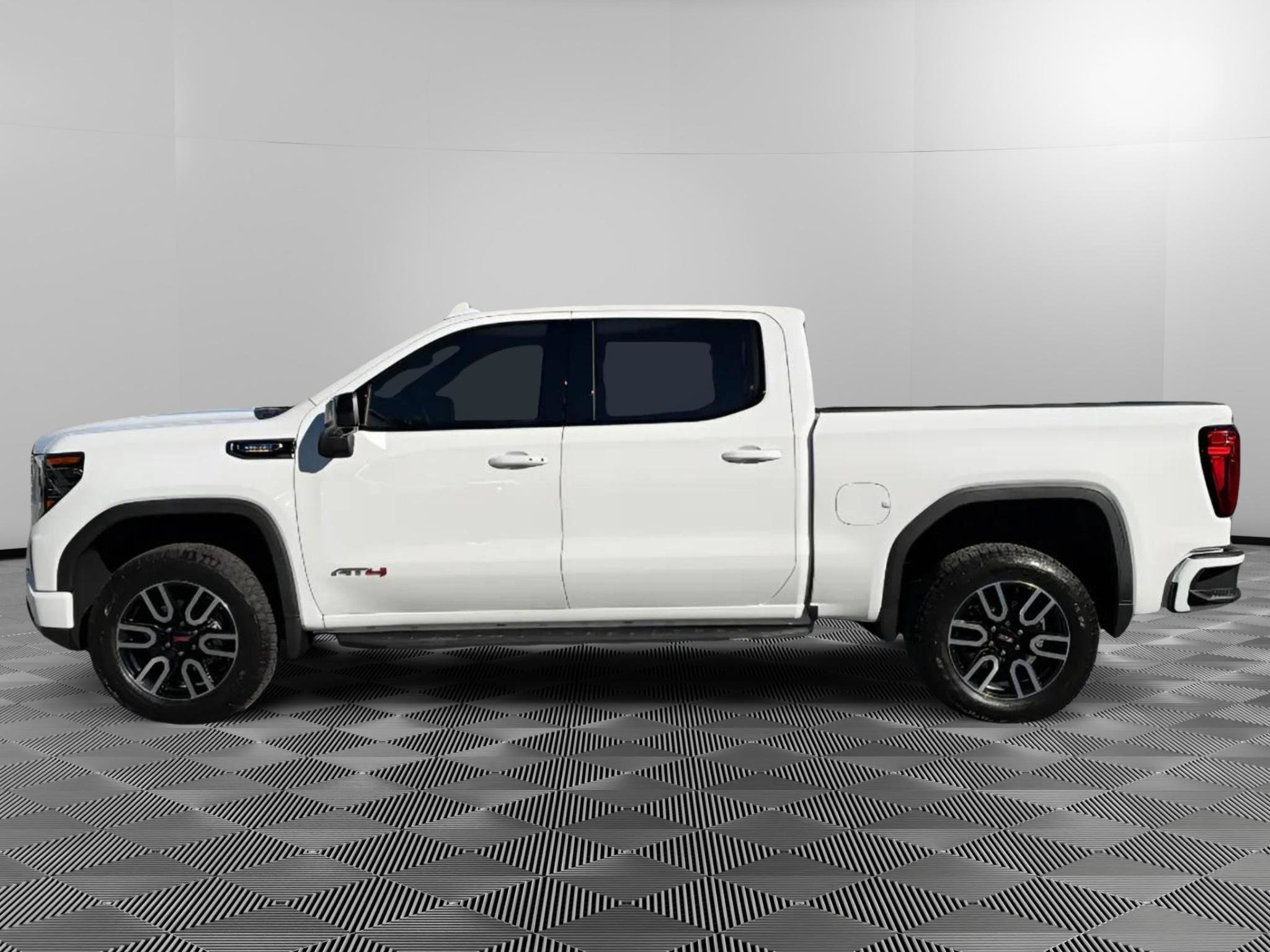 Used 2026 GMC Sierra 1500 AT4 w/ Technology Package AWD/4WD image 5