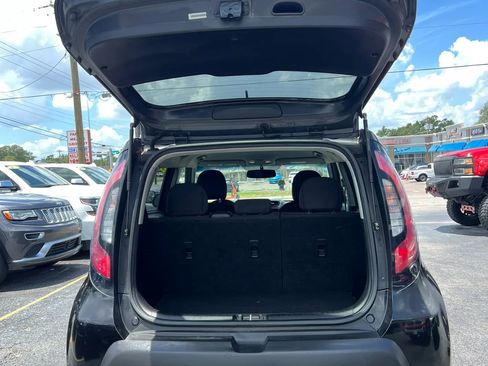 Used 2014 Kia Soul FWD image 19
