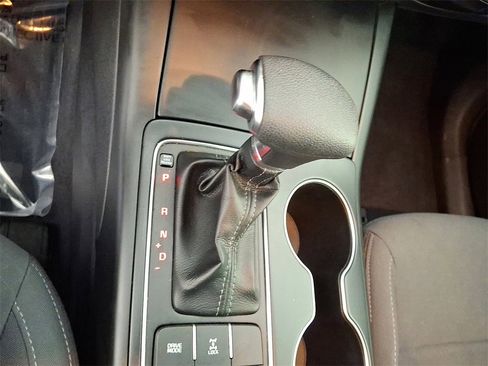 Used 2019 Kia Sorento LX image 21