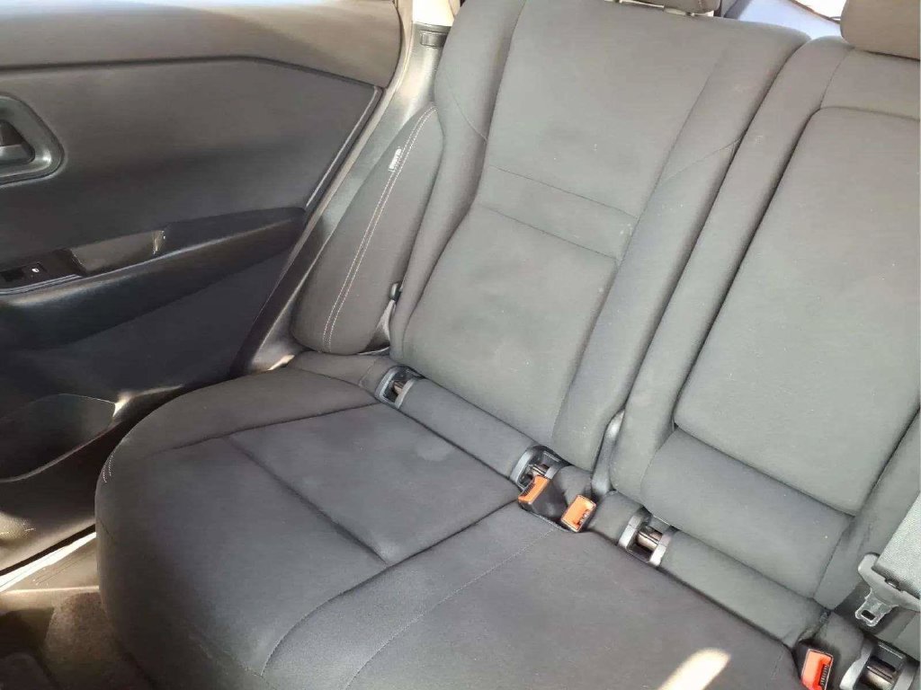 Used 2024 Nissan Rogue S FWD image 16