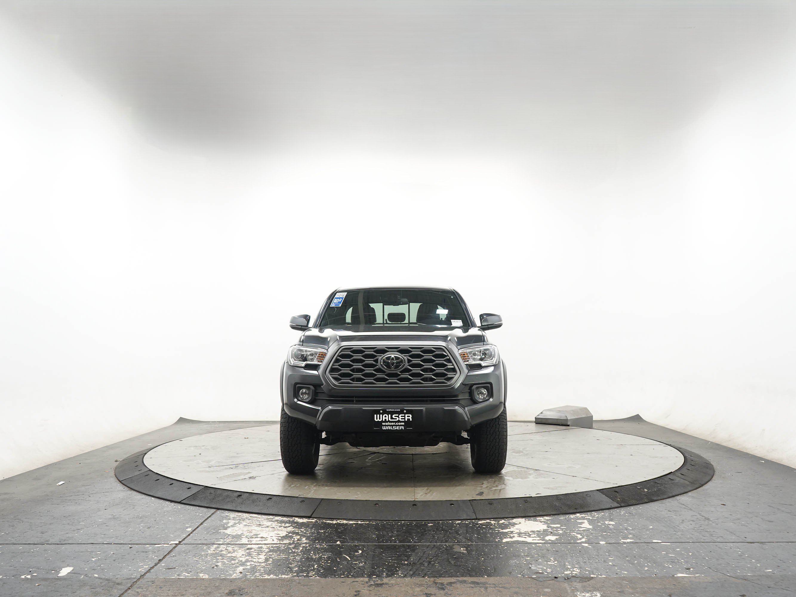 Used 2023 Toyota Tacoma TRD Off-Road AWD/4WD image 2