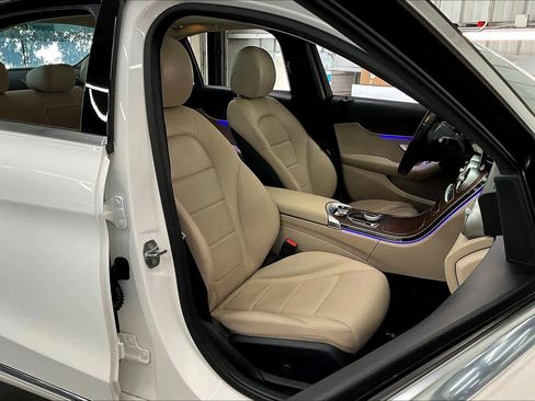 Used 2021 Mercedes-Benz C 300 Sedan image 10