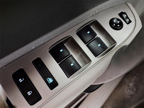 Used 2013 Chevrolet Silverado 1500 LT image 25