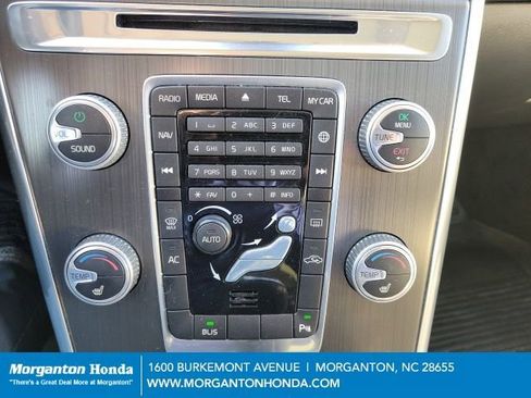 Used 2016 Volvo XC60 T5 Premier image 15