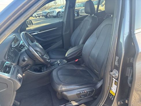 Used 2017 BMW X1 xDrive28i image 8