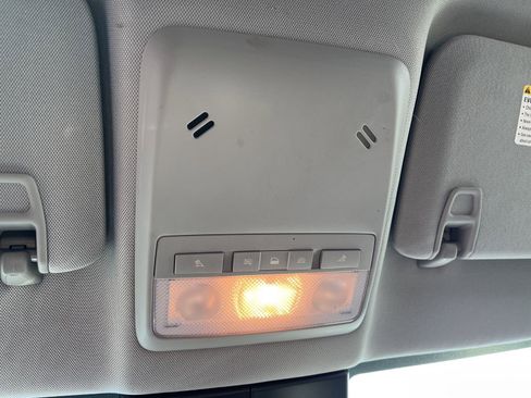 Used 2019 Chevrolet Trax LT w/ LT Convenience Package image 35