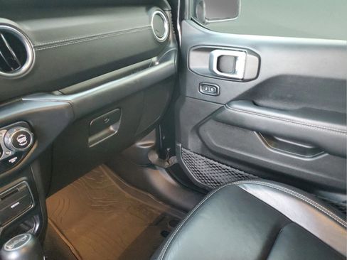 Certified 2019 Jeep Wrangler Unlimited Sahara w/ Quick Order Package 24M Moab image 23