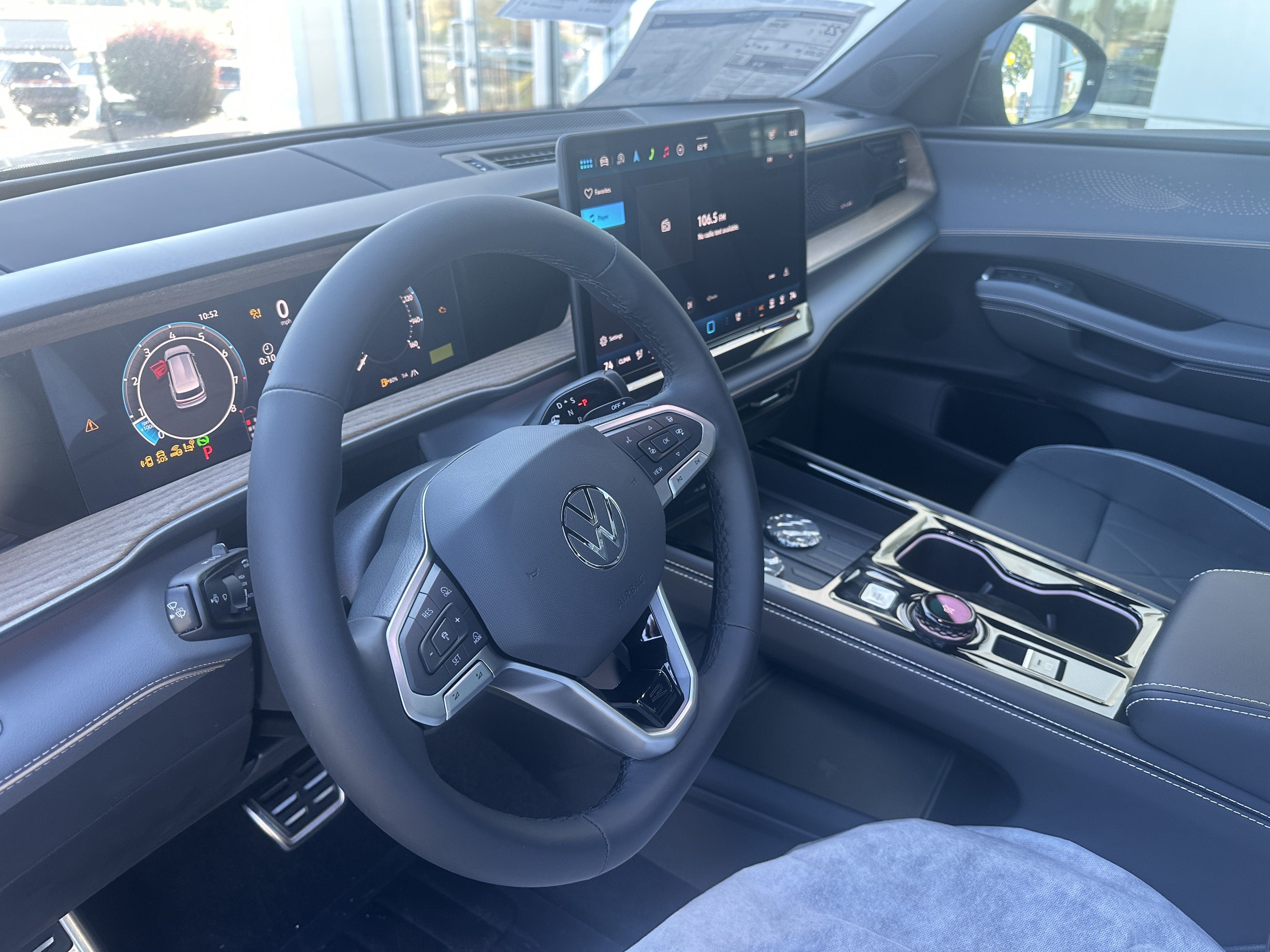 New 2027 Volkswagen Atlas SEL R-Line AWD/4WD image 5