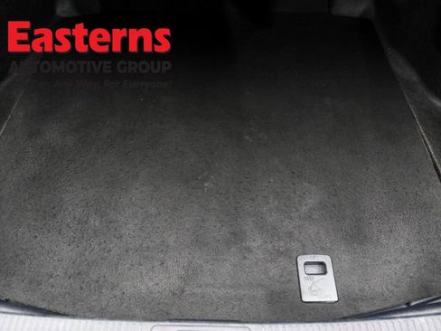 Used 2024 Toyota Camry SE image 9