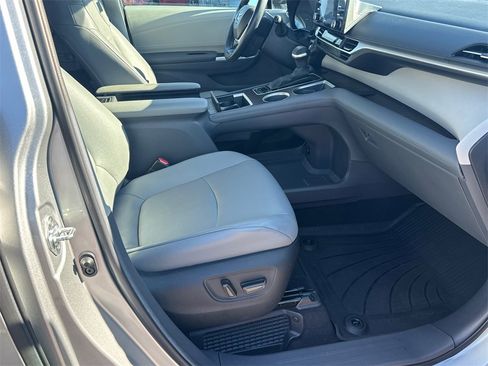 Certified 2023 Toyota Sienna XLE image 13