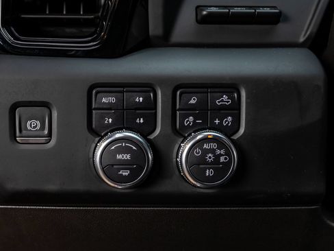Used 2024 GMC Sierra 2500 AT4X w/ AT4X AEV Edition AWD/4WD image 22