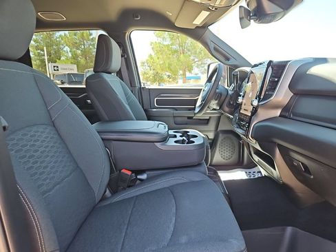 New 2026 RAM 2500 Big Horn AWD/4WD image 21