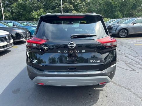 Certified 2023 Nissan Rogue SV w/ SV Premium B Package AWD/4WD image 6