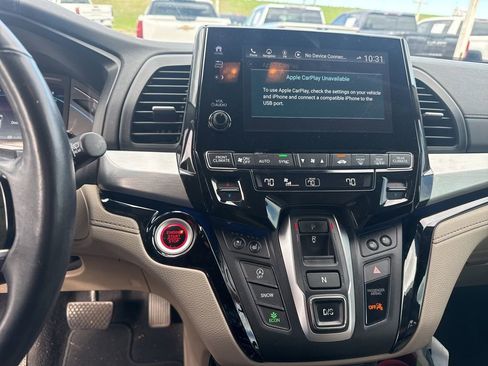 Used 2018 Honda Odyssey Elite image 14