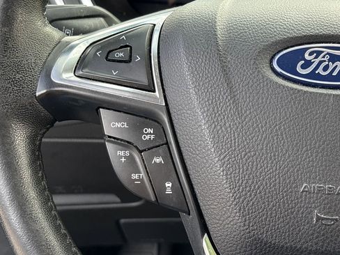 Certified 2021 Ford Edge Titanium image 18