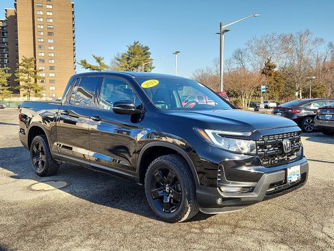 Used 2024 Honda Ridgeline Black Edition image 3