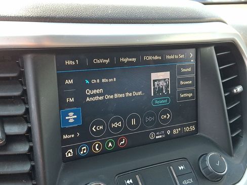 Certified 2023 GMC Acadia SLT w/ Technology Package image 13