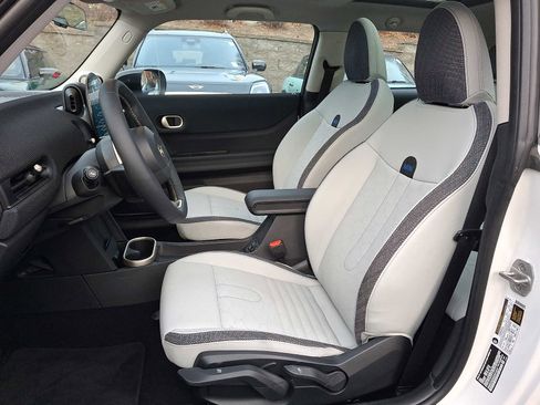 Certified 2025 MINI Cooper S image 13