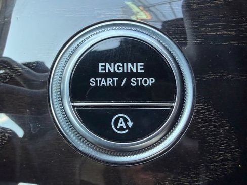 Certified 2023 Mercedes-Benz C 300 4MATIC Sedan image 25