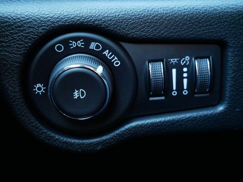 New 2026 Chrysler Pacifica Select image 14