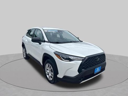 Used 2023 Toyota Corolla Cross L AWD/4WD image 10