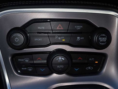 Used 2022 Dodge Challenger R/T RWD image 30
