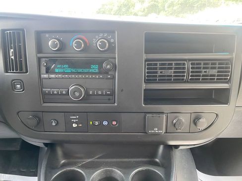 Used 2020 Chevrolet Express 2500 LS w/ Driver Convenience Package image 18