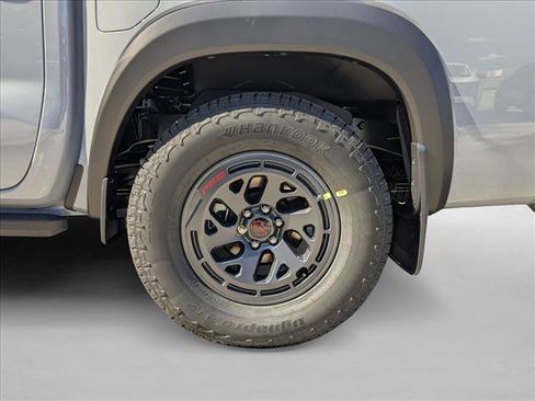 New 2026 Nissan Frontier Pro-X image 9