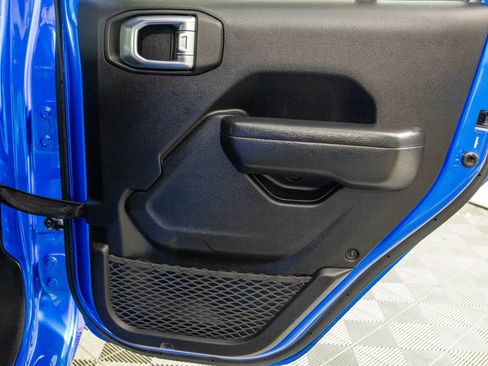 Used 2022 Jeep Wrangler Unlimited Sport image 43