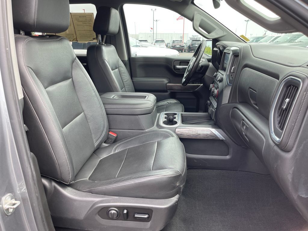 Used 2020 Chevrolet Silverado 1500 LTZ AWD/4WD image 34